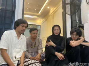 Istri Luruskan Wasiat Epy Kusnandar: Ucapan Dimakamkan di Garut Hanya Akting
