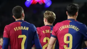 Hansi Flick Senang dengan Persaingan Sehat Lewandowski dan Ferran Torres di Lini Depan Barcelona