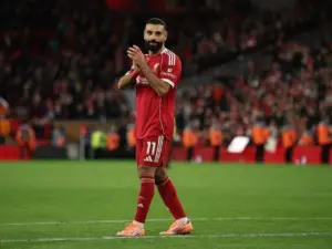 Liverpool Tegaskan Tak Akan Lepas Mohamed Salah Meski Ada Masalah dengan Arne Slot