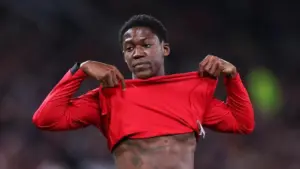 Keluarga Kobbie Mainoo Angkat Suara, Desak Manchester United Lepas Sang Gelandang Muda