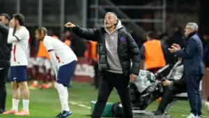 Luis Enrique Sabet Gelar Pelatih Terbaik FIFA 2025 Berkat Empat Gelar Prestisius Bersama PSG