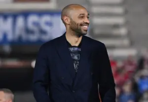 Thierry Henry Ingatkan Arsenal: Jangan Terlalu Bergantung pada Keberuntungan untuk Juara