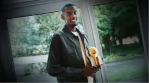 Alexander Isak Terpilih sebagai Pemain Terbaik Swedia 2025, Ungguli Nama-Nama Legenda