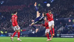 Gol Salto Spektakuler McTominay Dipamerkan di Galeri Nasional Skotlandia