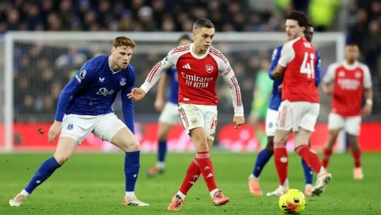 Arsenal Rebut Puncak Klasemen Liga Inggris Usai Kalahkan Everton 1-0 Berkat Gol Viktor Gyokeres