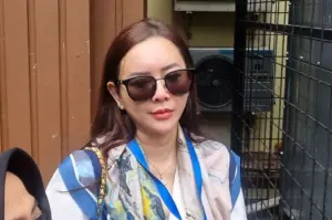 Aura Kasih Urus Perwalian Anak di PA Jaksel: Demi Visa Eropa, Ribet Tanya Ayahnya Mana