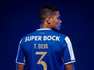 Resmi Gabung FC Porto, Thiago Silva Ungkap Motivasi Tinggi Kembali ke Eropa