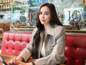 Aura Kasih Merasa Tak Nyaman dengan Isu Perselingkuhan, Pertimbangkan Langkah Hukum