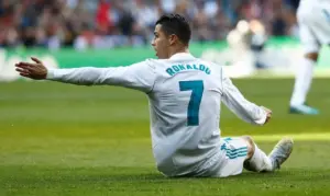 Vinicius Junior Dicemooh Fans Real Madrid, Situasi yang Pernah Dialami Cristiano Ronaldo