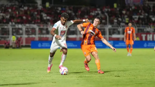 Prediksi Skor Malut United vs Borneo FC: Duel Sengit Perebut Puncak Klasemen