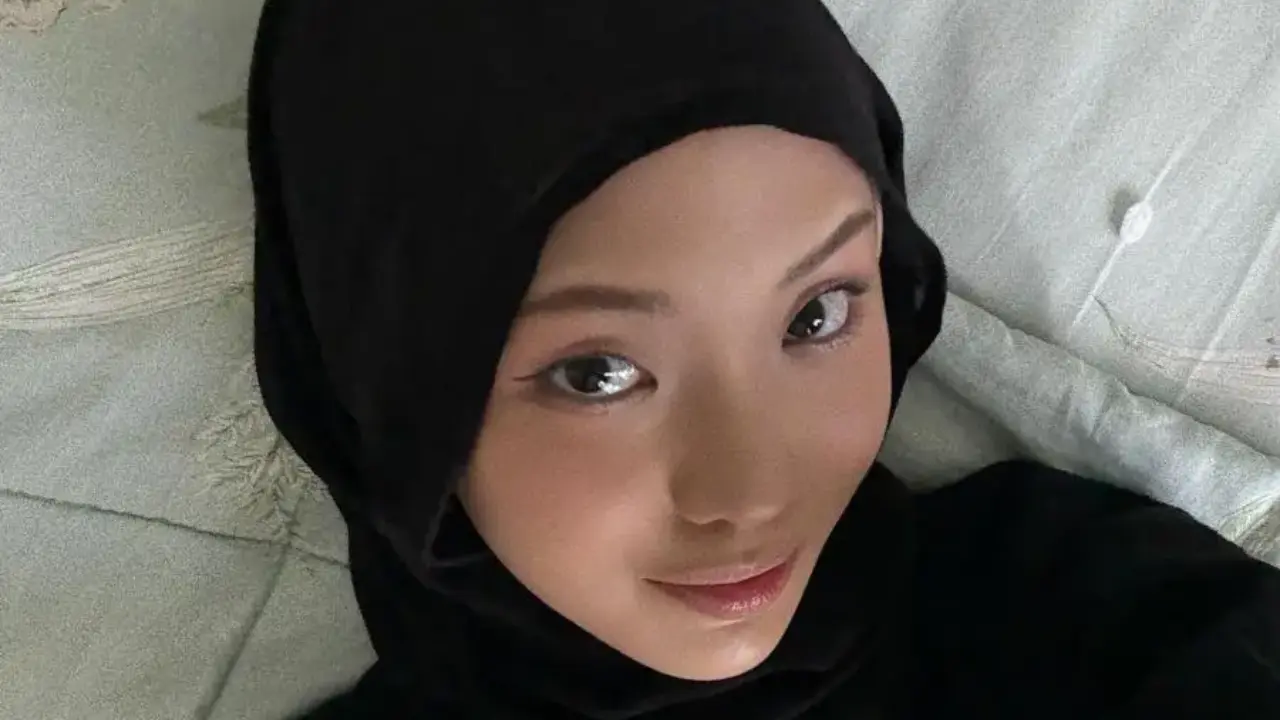 Profil dan Biodata Julia Prastini Lengkap dengan Perjalanan Kariernya