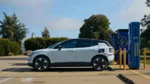 Riset Terbaru Tunjukkan Mobil Listrik Hemat Energi di Perkotaan, Tapi Lebih Boros di Jalan Tol dibanding Mobil Bensin