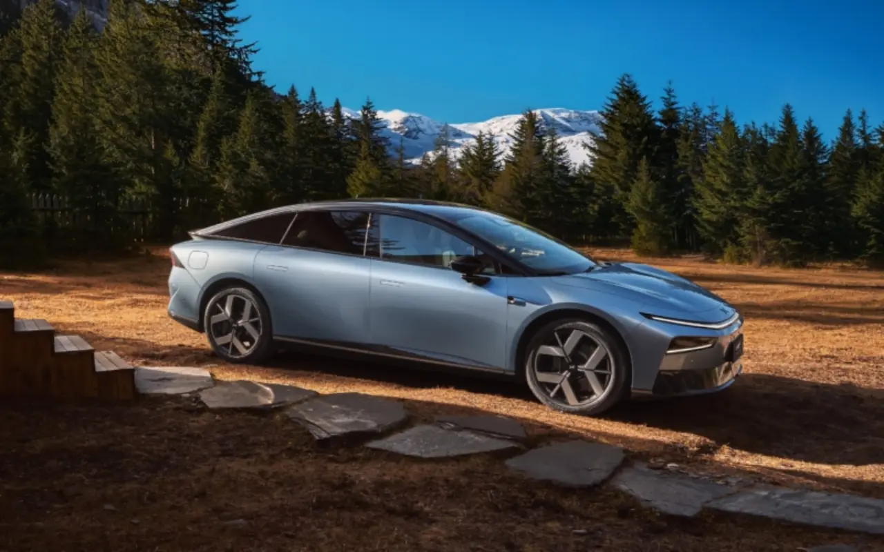 Xpeng P7+ Edisi 2026 Meluncur Global, Punya Jarak 1.550 Km dan Jadi Sedan EREV Terjauh di Dunia