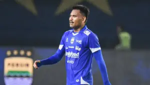 6 Pemain Absen dalam Laga Persib vs Persija, Siapa yang Paling Dirugikan?