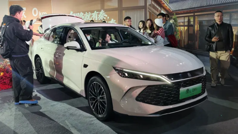 BYD Qin Plus dan Qin L Edisi 2026 Meluncur di China, Jarak Tempuh Listrik 210 Km, Harga Mulai Rp175 Jutaan