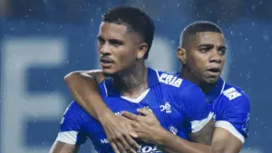 Bojan Hodak Beri Pujian Spesial untuk Mesin Gol Persib, Sekaligus Siapkan Peran Baru