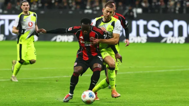 Drama Enam Gol: Eintracht Frankfurt dan Borussia Dortmund Berbagi Angka 3-3 di Bundesliga