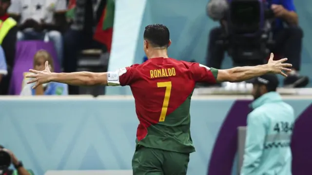 Fernando Muslera Ramalkan Cristiano Ronaldo Tak Akan Mampu Raih Gelar Piala Dunia 2026