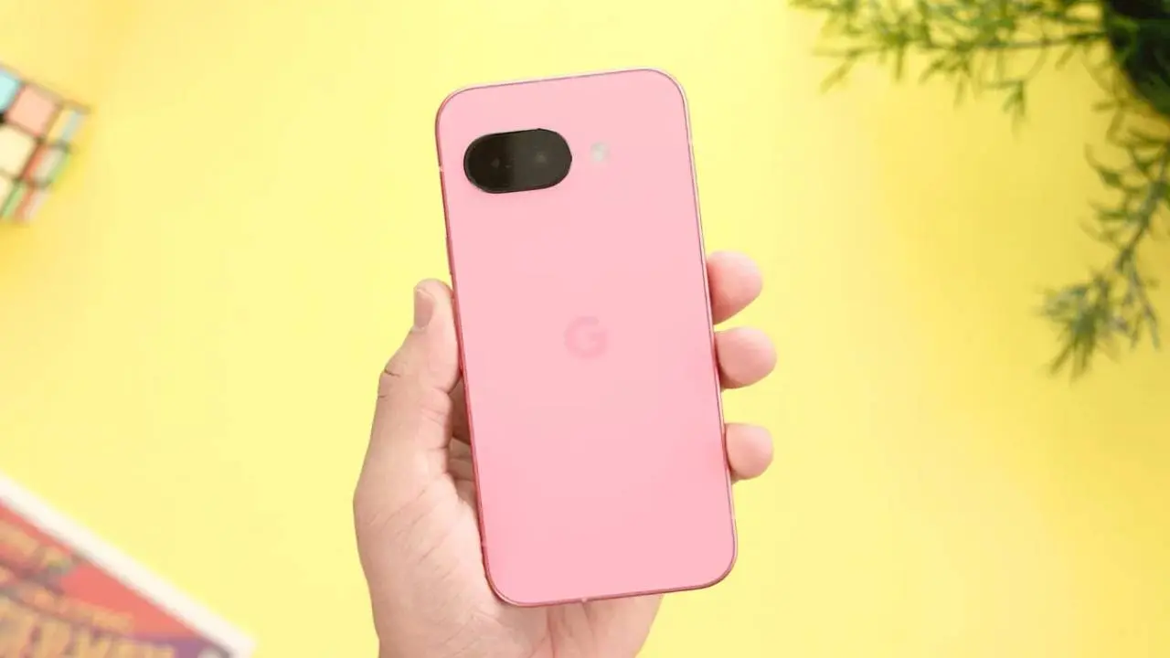 Google Pixel 10a Dikabarkan Meluncur Februari, Layar AMOLED 120Hz Jadi Senjata Utama di Kelas Menengah