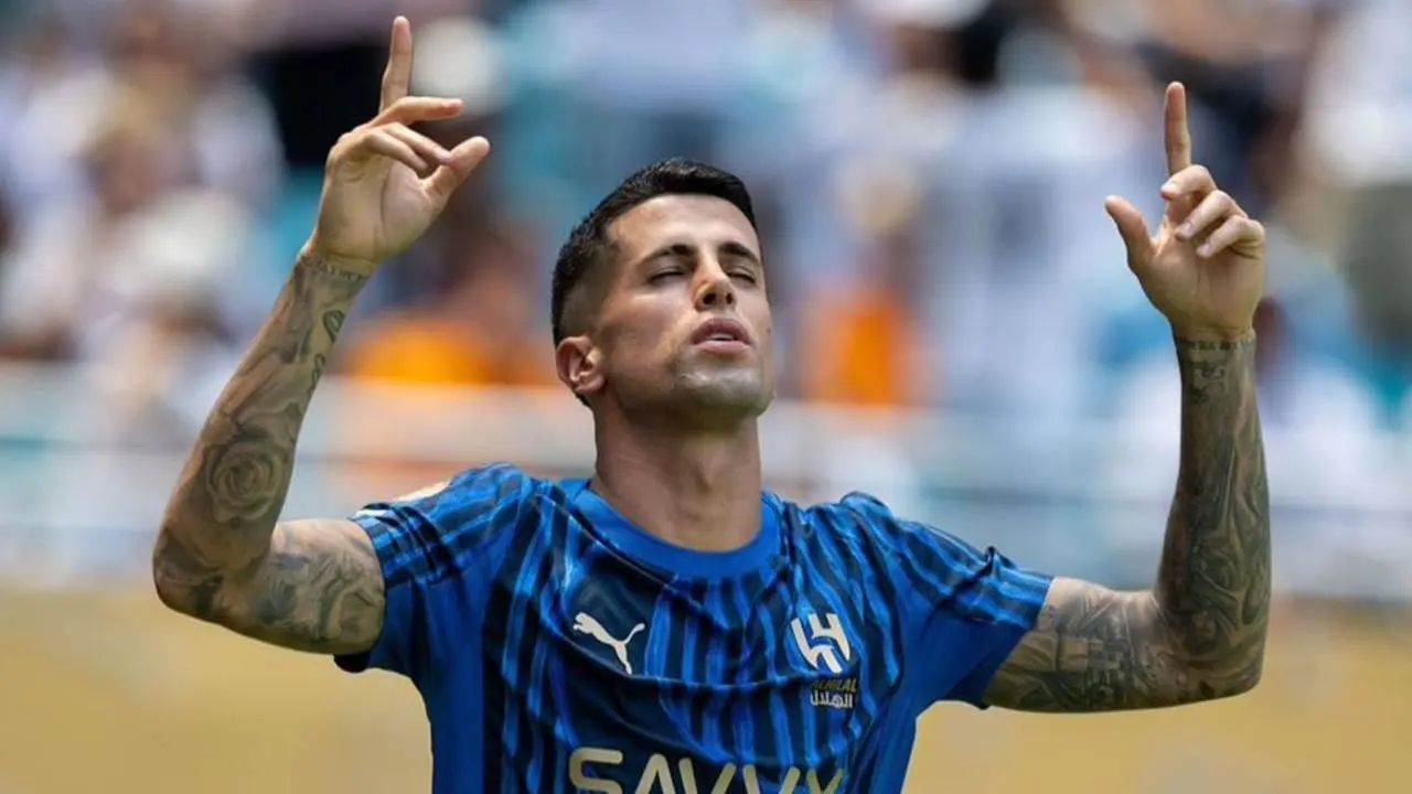 Joao Cancelo Beri Sinyal Ingin Kembali ke Barcelona, Al-Hilal Pertimbangkan Opsi Pinjaman