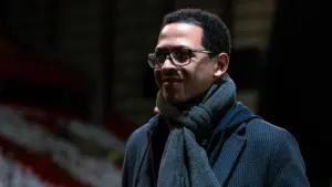 Liam Rosenior Tiba di London, Kans Jadi Pelatih Baru Chelsea Makin Menguat