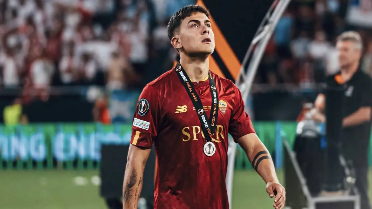 Paulo Dybala Siap Pangkas Gaji Demi Bertahan di AS Roma Hingga Kontrak Habis