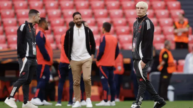 Unggahan Garnacho Bikin Heboh, Diduga Tunjukkan Reaksi atas Pemecatan Amorim di MU