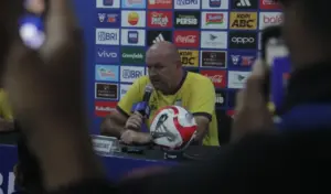 Bojan Hodak Ungkap Peluang Federico Barba Tampil di Derbi Persib vs Persija