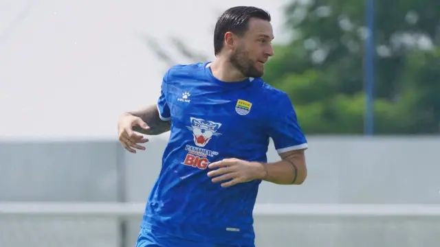 Marc Klok Yakin Pemain Baru Persib Paham Rivalitas Panas Kontra Persija