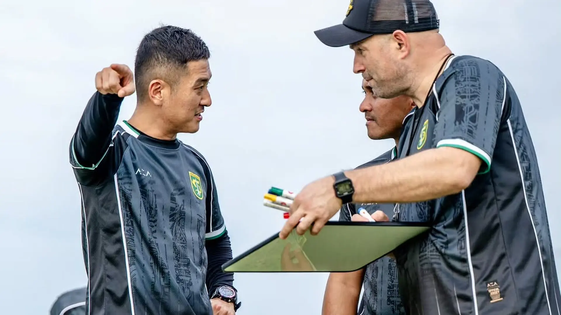Bernardo Tavares Ungkap Target Latihan Perdana Persebaya Jelang Hadapi Malut United
