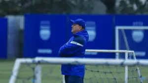 Persib Hadapi Persija Tanpa 3 Pilar, Bojan Hodak Tetap Optimistis