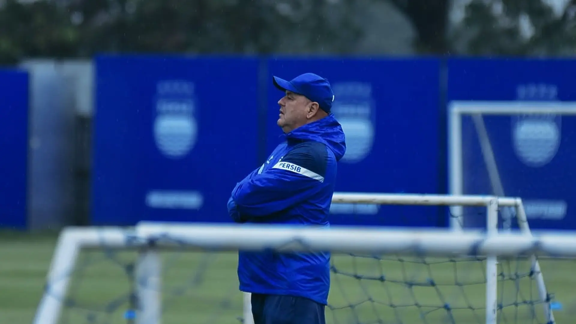 Persib Hadapi Persija Tanpa 3 Pilar, Bojan Hodak Tetap Optimistis