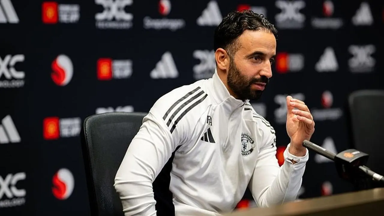 Kontroversi Berujung Pemecatan: Ruben Amorim Angkat Kaki Usai Kritik MU dan Gary Neville