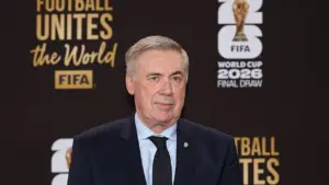 Gary Neville Jagokan Carlo Ancelotti Gantikan Michael Carrick di Manchester United