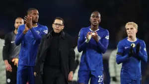 Virus Serang Chelsea, Liam Rosenior Hadapi Ujian Tambahan di Tengah Perjuangan Tim