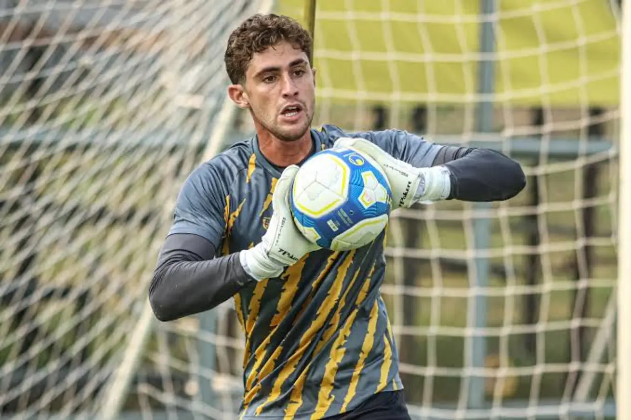 Persija Jakarta Dikabarkan Capai Kesepakatan dengan Kiper Brasil Pedro Caracoci