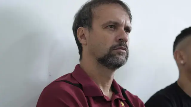 Persija Tumbang 1-0 dari Persib, Pelatih Souza Kritik Wasit Ko Hyungjin