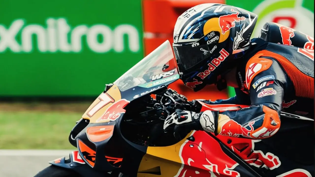 Pedro Acosta Menang Sprint MotoGP Thailand secara Dramatis Usai Marc Marquez Kena Penalti