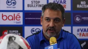 Arema FC Waspadai Borneo FC Samarinda, Marcos Santos Minta Fokus Sejak Awal hingga Akhir