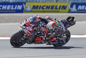 Bezzecchi Amankan Pole Position MotoGP Thailand 2026, Marc Marquez Merangsek ke Posisi Kedua