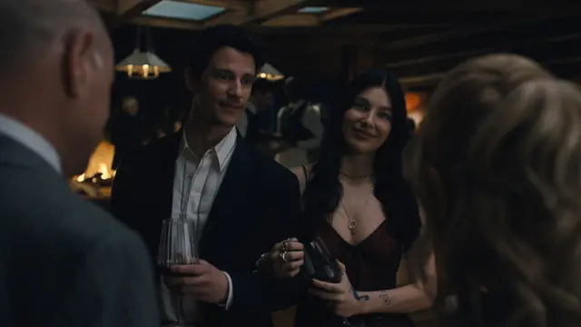 7 Pemeran Utama Serial Netflix "Something Very Bad Is Going to Happen" yang Wajib Anda Kenal