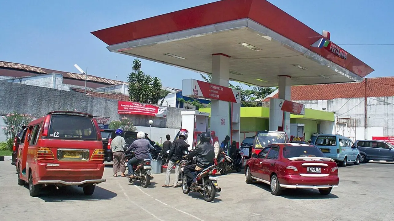Harga BBM Terbaru 31 Maret: Pertamina, Shell, Vivo Naik, Cek Daftarnya