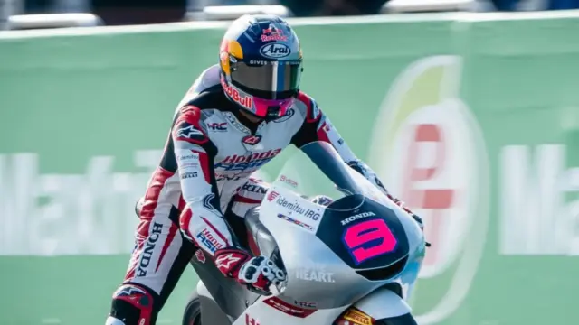 Veda Ega start P4 di Moto3 Amerika 2026. Race tayang 00.00 WIB dari COTA, peluang besar pembalap Indonesia naik podium dan dongkrak klasemen.