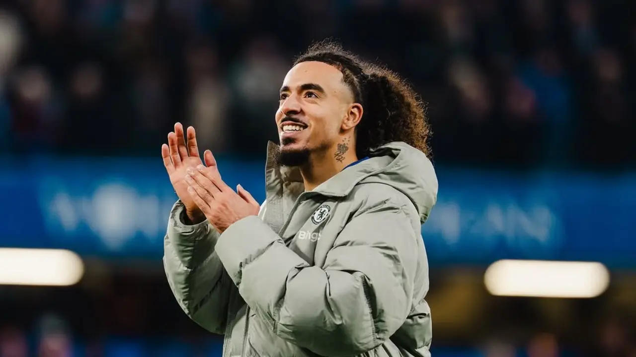 Malo Gusto Bela Liam Rosenior, Sebut Sang Pelatih Top Meski Tuai Banyak Kritikan