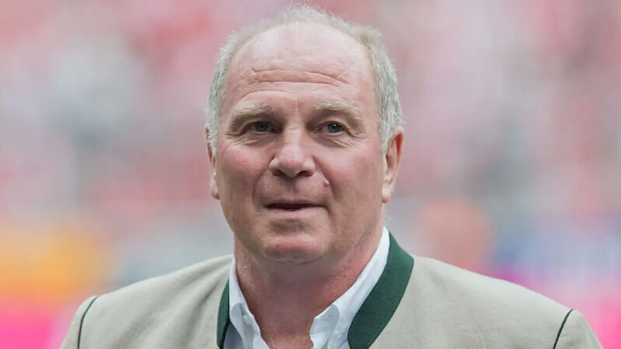 Uli Hoeneb Tegas Tolak Liverpool untuk Michael Olise, Singgung Belanja Besar yang Gagal Total Musim Ini