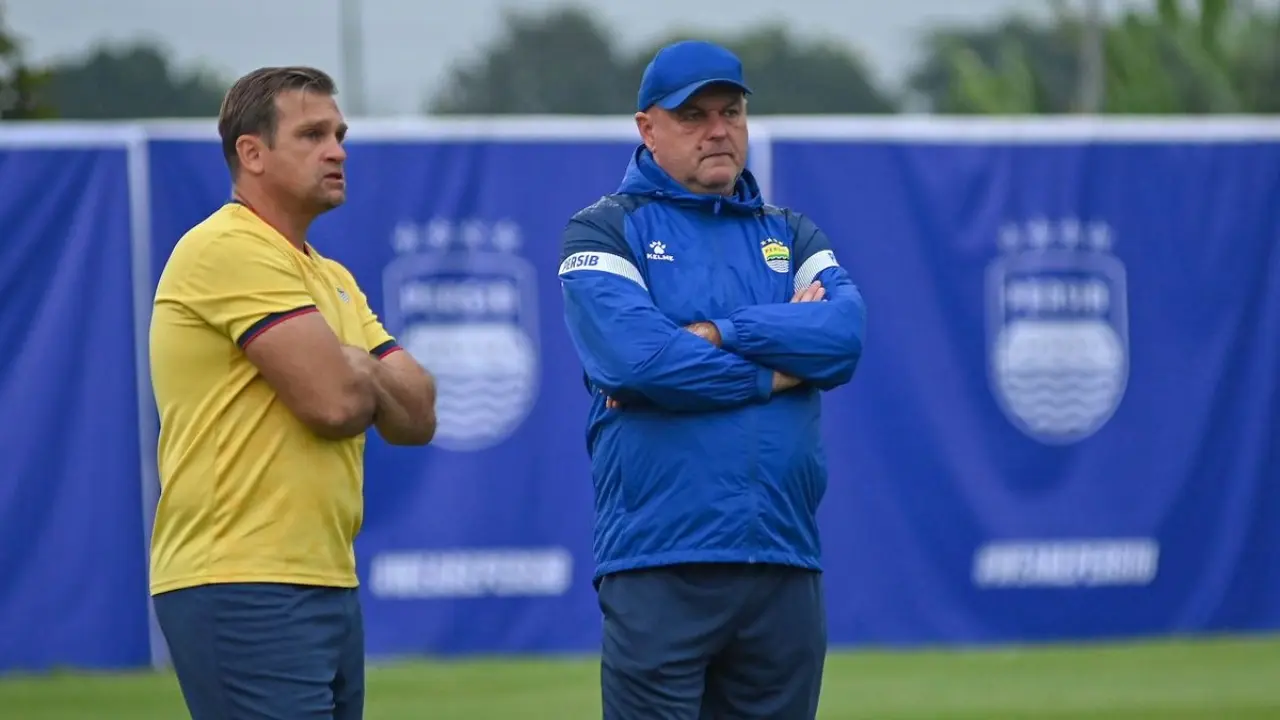 Bri Super League Persib Bandung Waspada Hadapi Dewa United Fc Tak Mau Tergelincir Di Laga Krusial