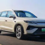 BYD Song Pro DM-i Generasi Terbaru Punya Jarak Tempuh Listrik 200 Km, Cas 9 Menit Hampir Penuh
