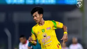 Hasil Babak Pertama Malut United vs Persebaya Surabaya: Laskar Kie Raha dan Bajul Ijo Bermain Imbang Tanpa Gol