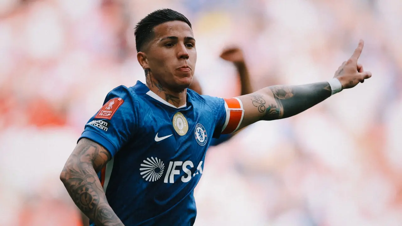 Hasil Babak Pertama Semifinal Piala Fa Chelsea Unggul 1 0 Atas Leeds United Berkat Gol Enzo Fernandez