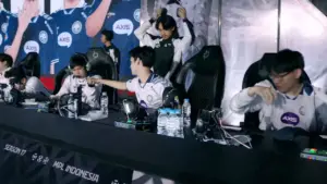 Hasil MPL ID S17 Hari ke-2 Pekan ke-4: EVOS Sapu Bersih RRQ Hoshi 2-0 di Derby Klasik